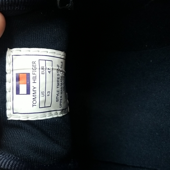 Tommy Hilfiger Mens White Leather Sneakers - Picture 14 of 14